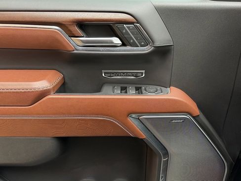 Used 2024 GMC Sierra 1500 Denali Ultimate image 16