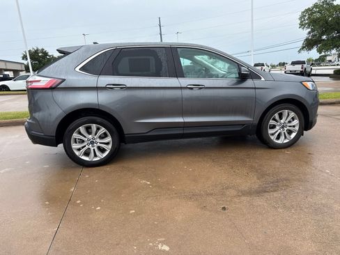 Used 2022 Ford Edge Titanium AWD/4WD image 8