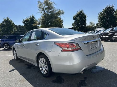 Used 2015 Nissan Altima 2.5 S w/ Power Driver Seat Package image 3