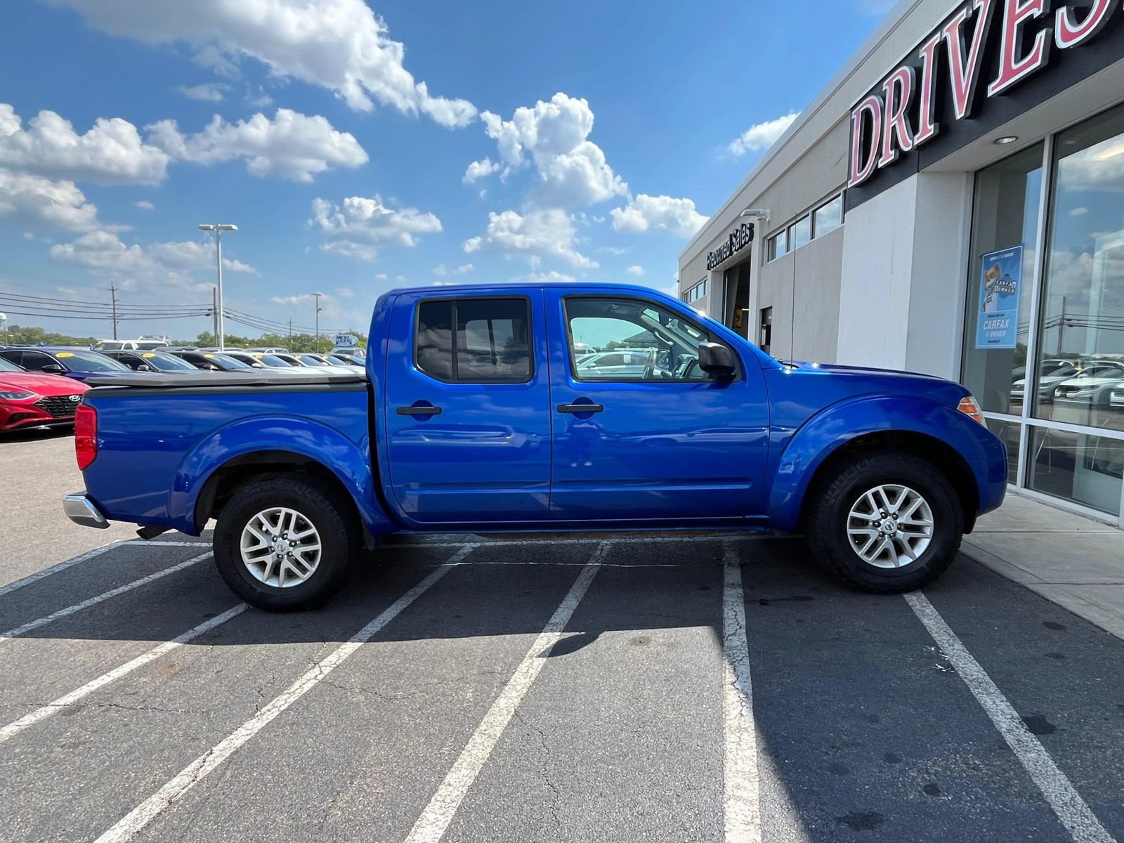 Used 2014 Nissan Frontier SV w/ SV Value Truck Package AWD/4WD image 13