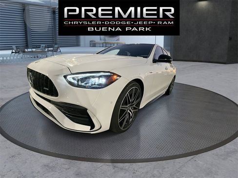 Used 2025 Mercedes-Benz C 43 AMG 4MATIC Sedan image 3