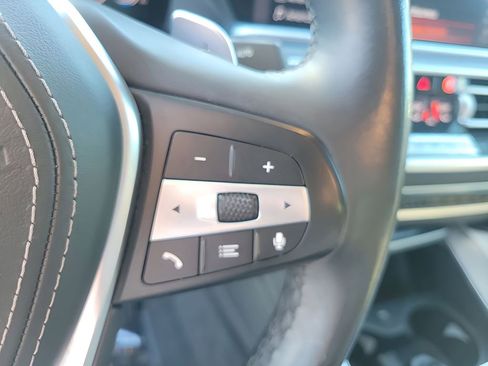 Used 2020 BMW X6 xDrive40i w/ Premium Package image 32