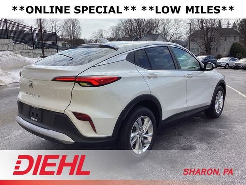 Used 2024 Buick Envista Preferred w/ Convenience I Package image 7