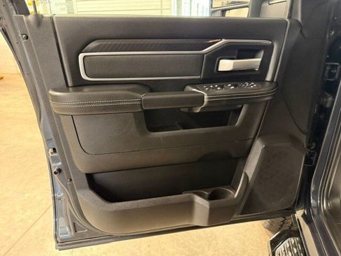 Used 2025 RAM 2500 Big Horn AWD/4WD image 43