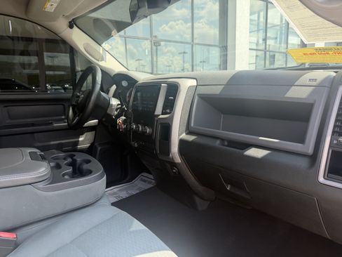 Used 2014 RAM 1500 Express AWD/4WD image 25