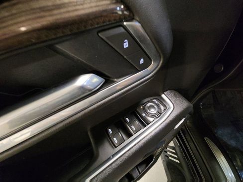 Certified 2025 Chevrolet Silverado 1500 RST image 33