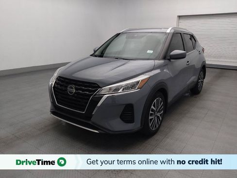 Used 2021 Nissan Kicks SV FWD image 1