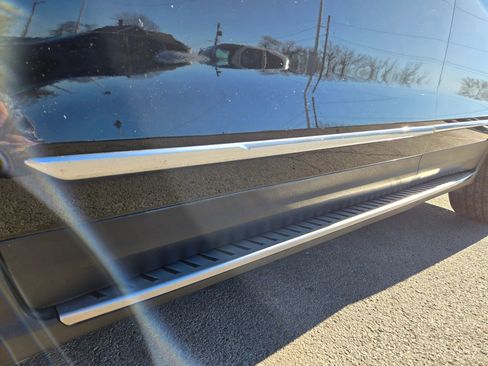 Used 2017 Cadillac XT5 Platinum image 24