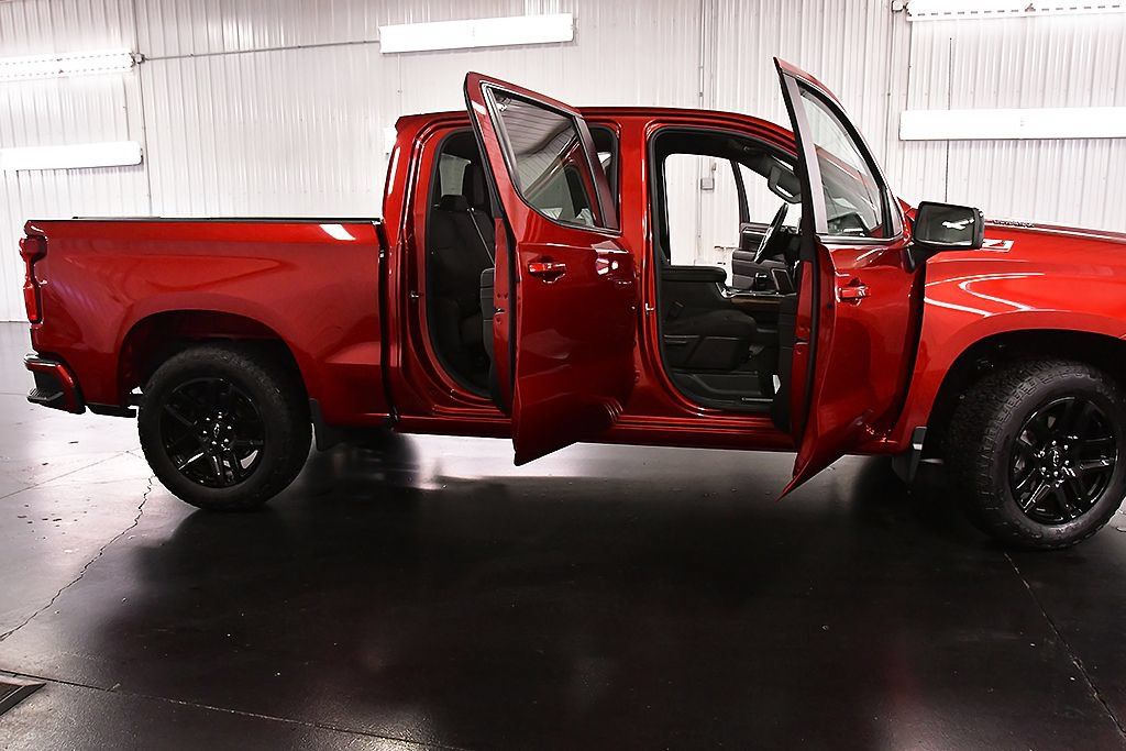 Used 2023 Chevrolet Silverado 1500 RST w/ Z71 Off-Road Package AWD/4WD image 31