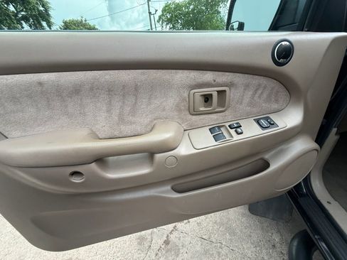 Used 2004 Toyota Tacoma PreRunner RWD image 16