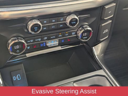 Used 2021 Ford F150 Lariat w/ Equipment Group 502A High AWD/4WD image 23