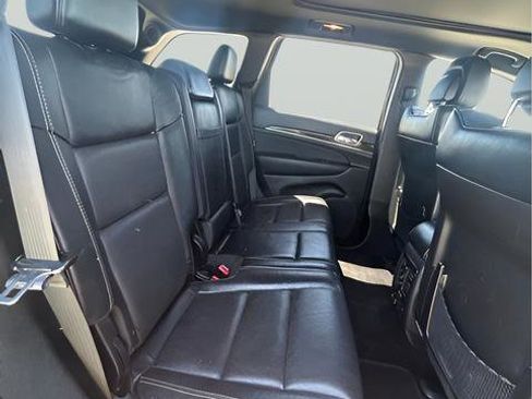 Used 2014 Jeep Grand Cherokee Overland AWD/4WD image 15