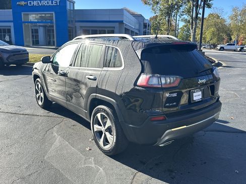 Used 2021 Jeep Cherokee Limited image 7