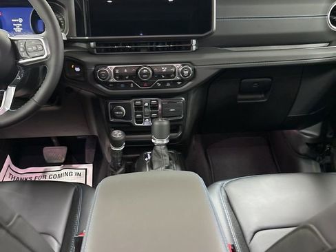 Used 2024 Jeep Wrangler High Altitude image 22