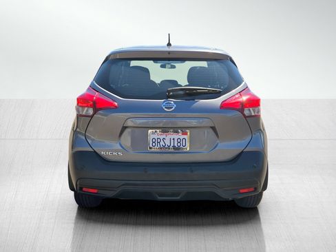 Used 2020 Nissan Kicks S FWD image 5