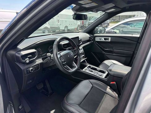 Used 2023 Ford Explorer ST-Line w/ Class IV Trailer Tow Package AWD/4WD image 15