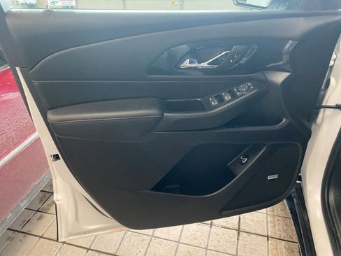 Certified 2022 Chevrolet Traverse RS w/ LPO, Floor Liner Package image 10