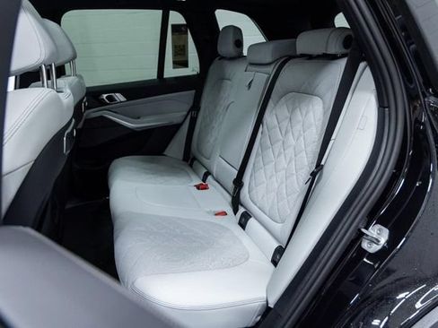 New 2026 BMW X5 xDrive50e w/ Premium Package AWD/4WD image 25