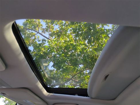 Certified 2020 Acura ILX w/ Premium Package image 20