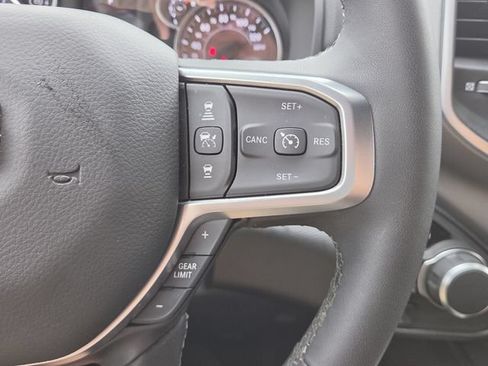 Used 2025 RAM 1500 Big Horn AWD/4WD image 22