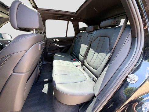 Used 2022 BMW X5 xDrive40i w/ M Sport Package AWD/4WD image 16