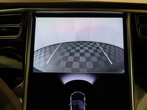 Used 2017 Tesla Model X 100D image 45