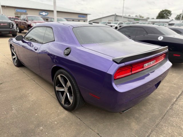 Used 2014 Dodge Challenger R/T RWD image 4
