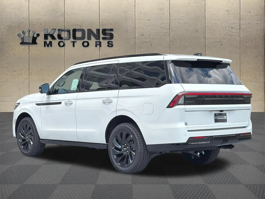New 2026 Lincoln Navigator Reserve w/ Jet Appearance Package AWD/4WD image 6