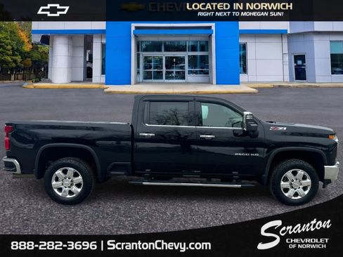 Certified 2020 Chevrolet Silverado 2500 LTZ w/ LTZ Premium Package image 5