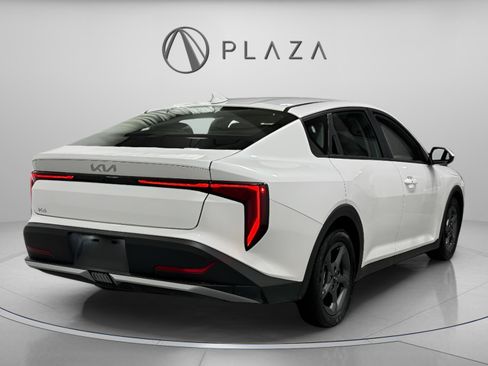 Used 2025 Kia K4 LXS image 5