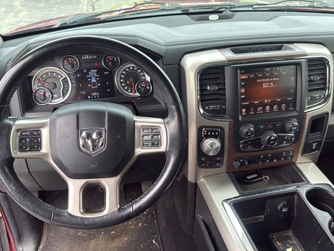 Used 2015 RAM 1500 Laramie w/ Convenience Group AWD/4WD image 18