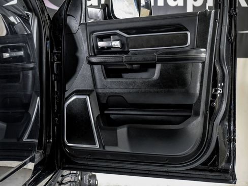 Used 2021 RAM 3500 Laramie w/ Night Edition image 35