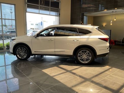 Certified 2024 Acura MDX SH-AWD w/ Advance Package image 5