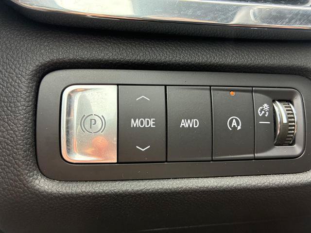 Used 2025 GMC Acadia Denali w/ Super Cruise Package AWD/4WD image 19