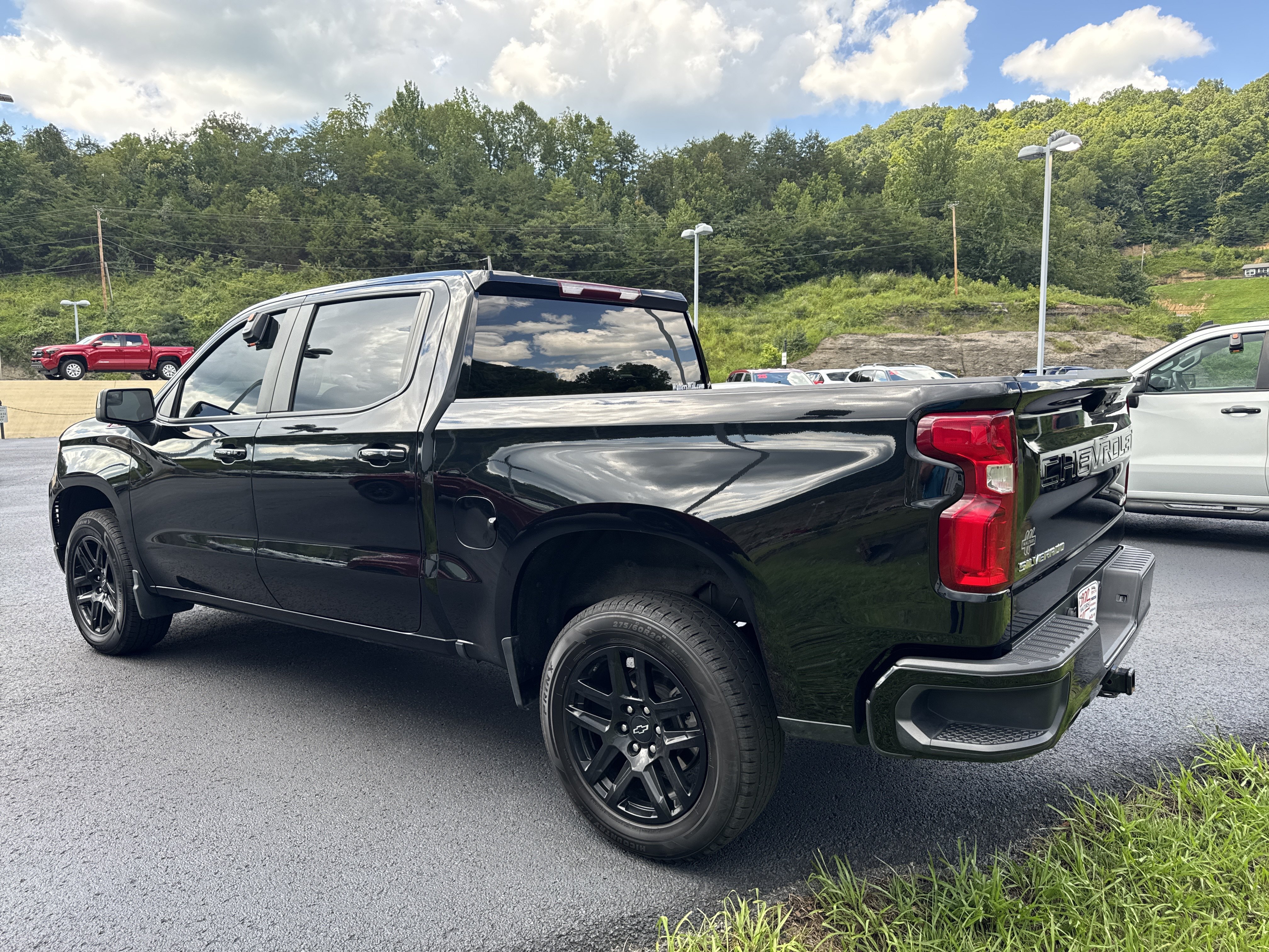 Used 2024 Chevrolet Silverado 1500 RST AWD/4WD image 5