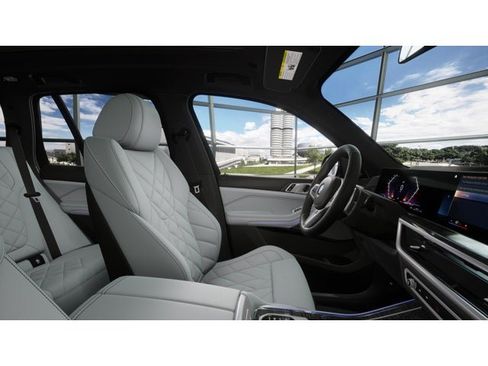 New 2026 BMW X5 xDrive40i w/ M Sport Package AWD/4WD image 9
