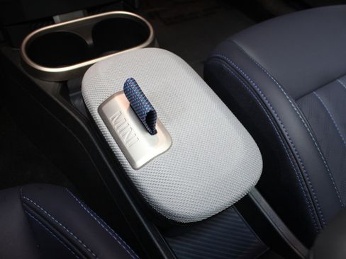 Used 2025 MINI Cooper S image 73