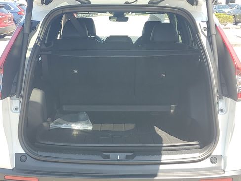 Used 2024 Honda CR-V Sport Touring image 9