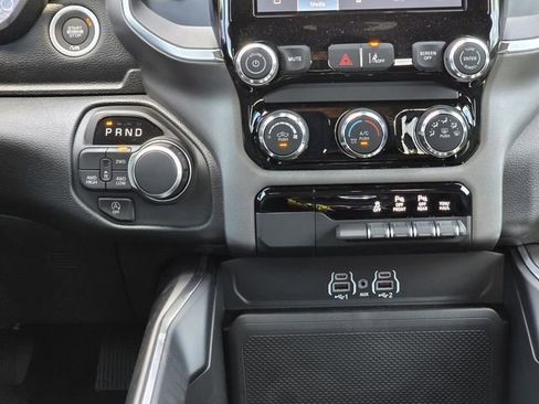 New 2026 RAM 1500 Express AWD/4WD image 14