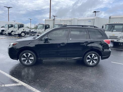 Used 2018 Subaru Forester 2.5i Premium AWD/4WD image 6