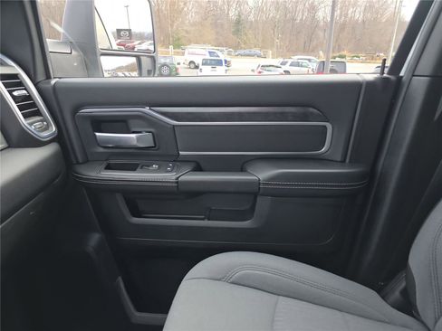 Used 2024 RAM 2500 Big Horn w/ Bed Utility Group image 23