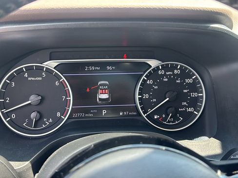 Used 2023 Nissan Rogue SV w/ SV Premium B Package AWD/4WD image 16