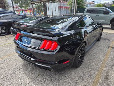 Used 2019 Ford Mustang GT Premium w/ GT Performance Package RWD image 4