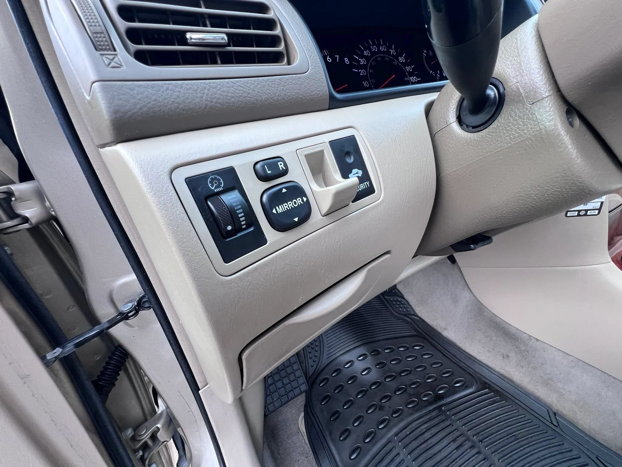 Used 2007 Toyota Corolla CE FWD image 16