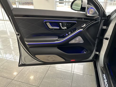 Certified 2024 Mercedes-Benz Maybach S 580 4MATIC image 15