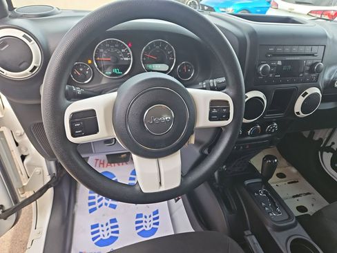 Used 2016 Jeep Wrangler Sport image 15