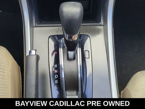 Used 2015 Honda Accord LX image 29