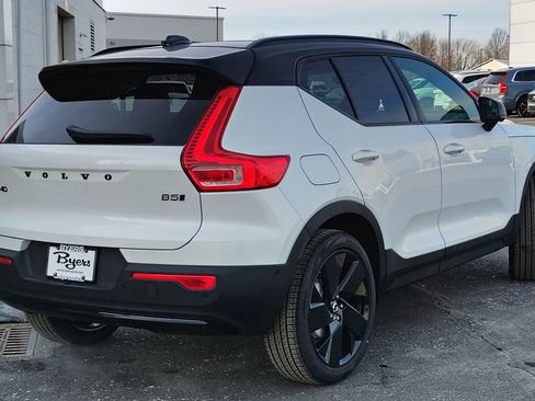 New 2026 Volvo XC40 B5 Ultra w/ Climate Package image 3