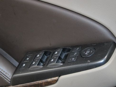 Used 2017 Chevrolet Tahoe LT w/ LT Signature Package image 23