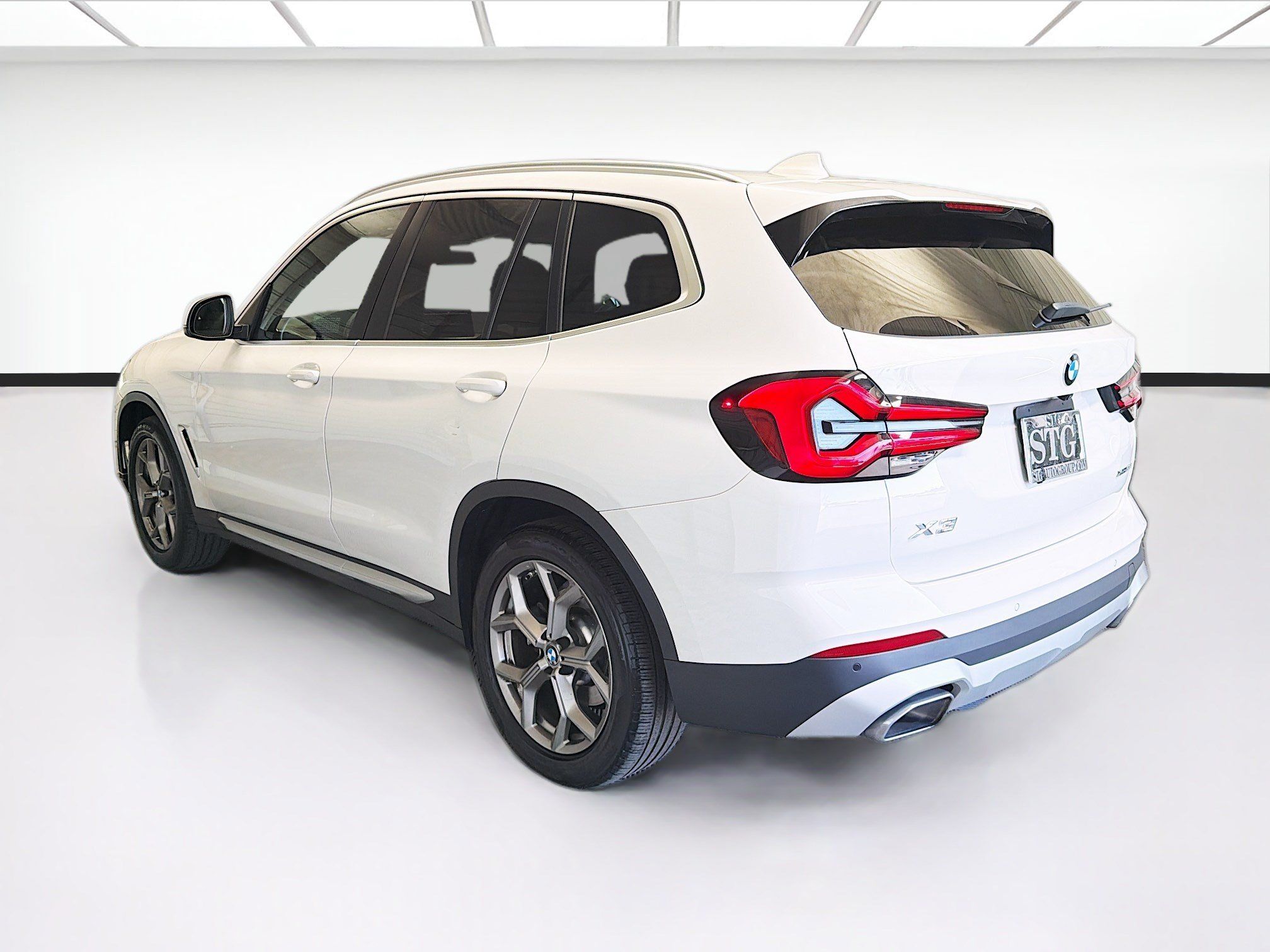 Used 2023 BMW X3 xDrive30i w/ Premium Package AWD/4WD image 6